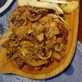 Határmenti Vigadó, Bozsok - Étel/ital