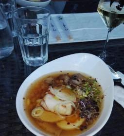 Player's Pool & Lounge