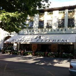 Komló Hotel, Gyula - Külső kép