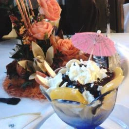 Tassi Halászcsárda, Tass - Étel/ital