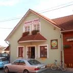 Revóczi Étterem Vác - Külső kép