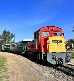 Balatonfenyvesi Kisvasút