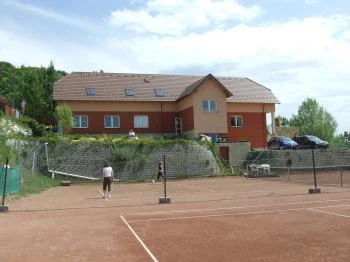 Tündérszikla Panzió Pilisjászfalu