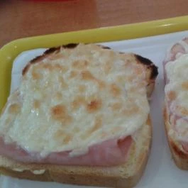 Monostor Falatozó, Zirc - Étel/ital