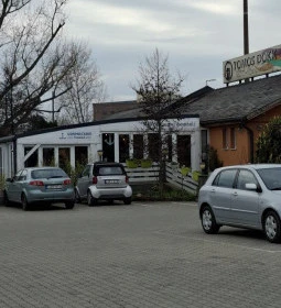 Vasmacska Terasz