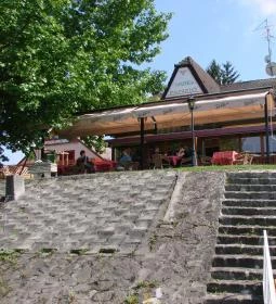 Vizafogó Panzió étterme