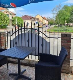 Mangó Terasz - Fagylaltkert & Pizzéria