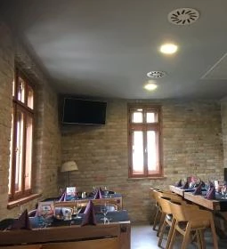 Fenyves Yacht Club Étterme