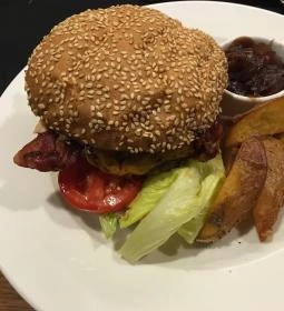 Fenyves Yacht Club Étterme