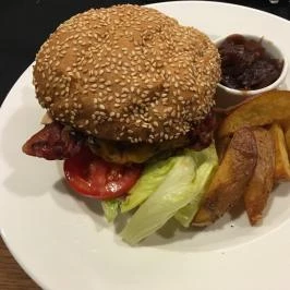 Fenyves Yacht Club Étterme Balatonfenyves - Étel/ital