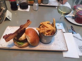 Vintage Garden Budapest