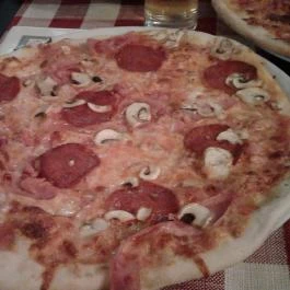 Capri Pizzéria & Kávézó - Zugló, Budapest - Étel/ital