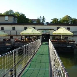 Westy Hajó Étterem & Pub, Győr - Külső kép