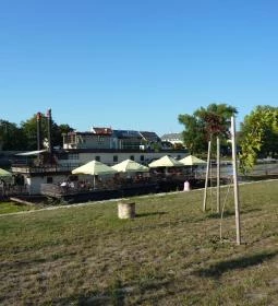 Westy Hajó Étterem & Pub