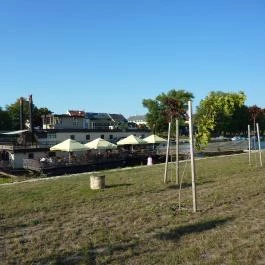 Westy Hajó Étterem & Pub, Győr - Külső kép