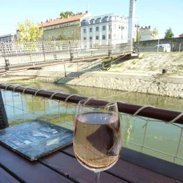 Westy Hajó Étterem & Pub, Győr - Külső kép