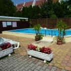 Silatti Panzió Keszthely - Medence/kert