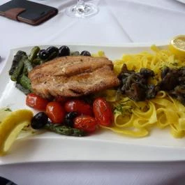 Teátrum Étterem és Panzió Győr - Étel/ital