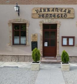 Várkanyar Vendéglő