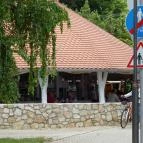 Gomba Étterem & Pizzéria Révfülöp - Külső kép