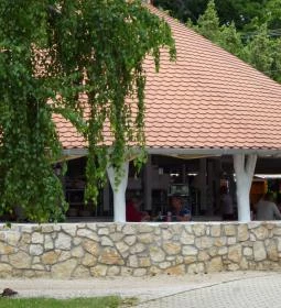 Gomba Étterem & Pizzéria