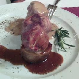 Mátyás Pince Étterem Budapest - Étel/ital