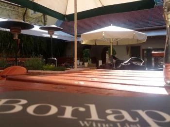 Oliva Hotel és Étterem Veszprém