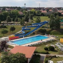 Hunguest Hotel Pelion Tapolca - Medence/kert