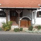 Öreg Prés Butikhotel Mór - Külső kép