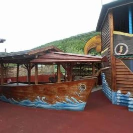 Postakocsi Vendégház Nőtincs - Medence/kert