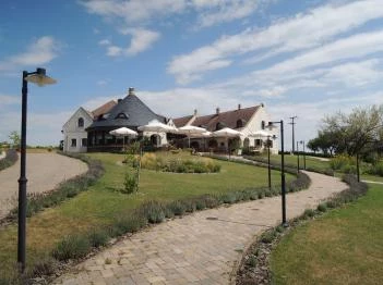 Fiastyúk Udvarház Csór