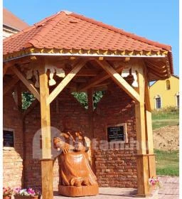 Hangai Nándor szobra