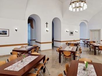 Szent Adalbert Étterem Esztergom