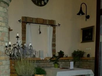 Pomo D’oro Pizzéria & Kávézó Kistelek