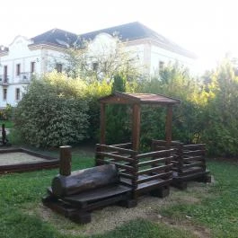 Hotel Villa Völgy Eger - Medence/kert