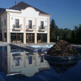 Hotel Villa Völgy Eger - Medence/kert