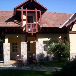 Fenyőharaszt Kastélyszálló Verseg - Külső kép