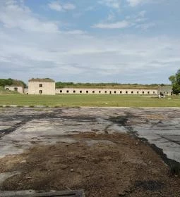 Komáromi erődrendszer - Monostori Erőd