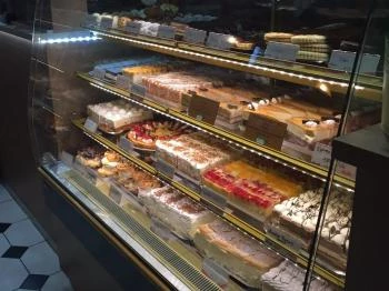 Mézes Mackó Cukrászda & Vendéglő Marcali