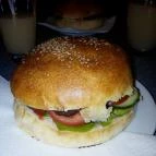 V8 Vendéglő Cece - Étel/ital