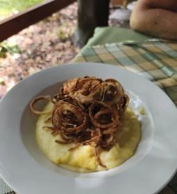 Fenyőgyöngye Vendéglő