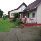 Tiszavirág Vendégház & Apartmanházak Tiszafüred - Medence/kert