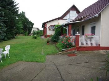 Tiszavirág Vendégház & Apartmanházak Tiszafüred