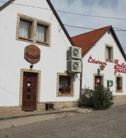 Judit Étterem, Borozó & Panzió