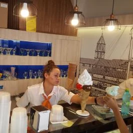 Adria Fagyizó, Székesfehérvár - Belső