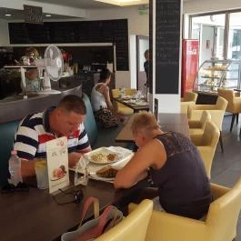 AzÉn Anyósom Alsópáhok - Belső