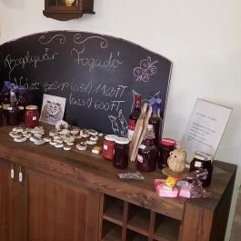 Bagolyvár Fogadó étterme, Zirc - Belső