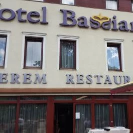 Bassiana Hotel Étterme Sárvár - Külső kép