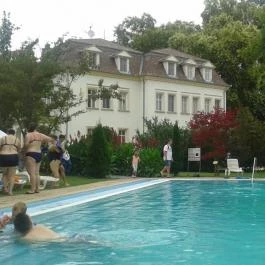 Batthyány Kastélyszálló Zalacsány - Medence/kert