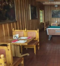 Borostyán Söröző